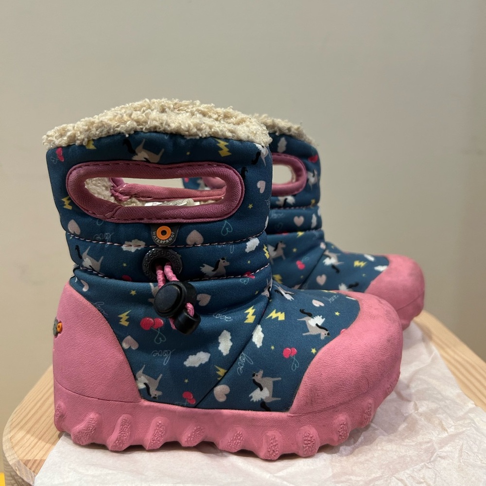 Bogs Kids Boot Winter Unicorn Pegasus - Dark Blue and Pink size 6